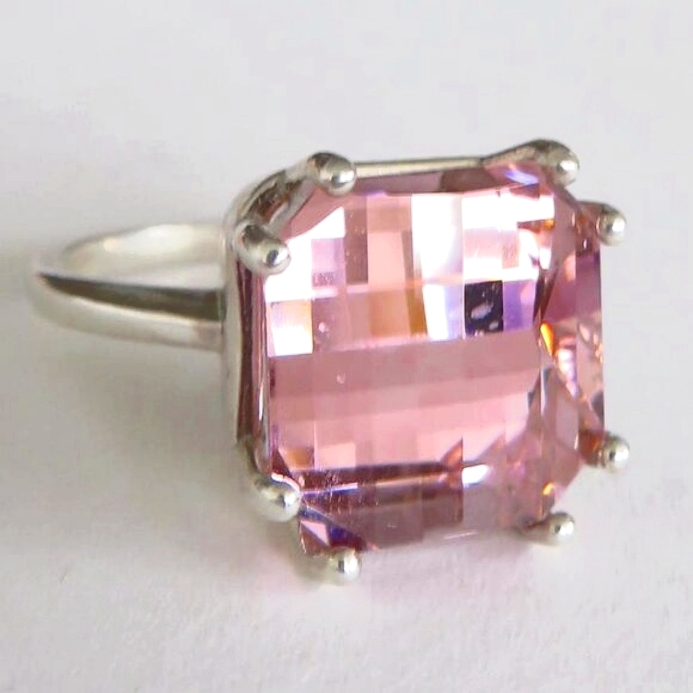 Huge Lab Pink Garnet With Rare Erbium Metal Pink Padparadscha Color Change Ring